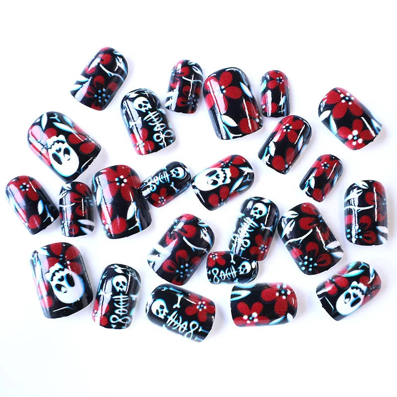 Gothic Themed Nail Art Enhancements Karnz