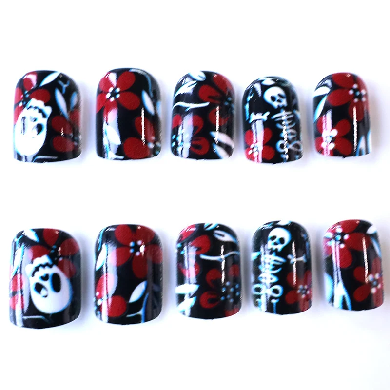 Gothic Themed Nail Art Enhancements Karnz