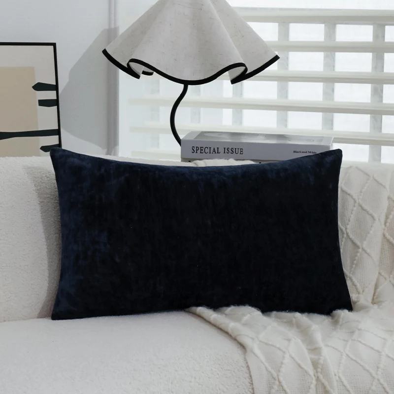 Rectangular pillowcase made of microvelvet with a soft plush finish and concealed zipper Stornfield