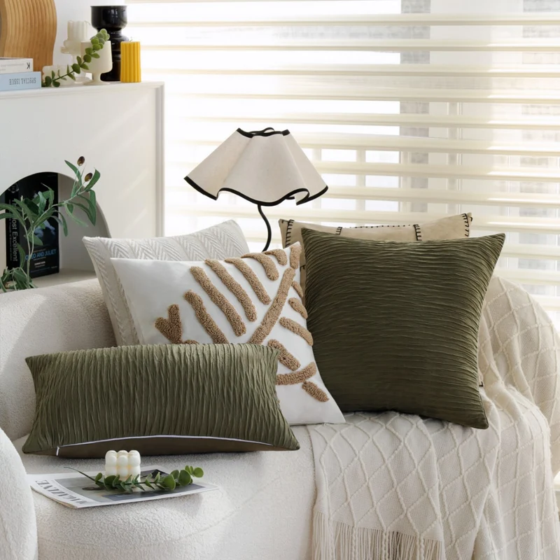 Square decorative cushion cover with tactile herringbone tufting made of cotton blend Stornfield