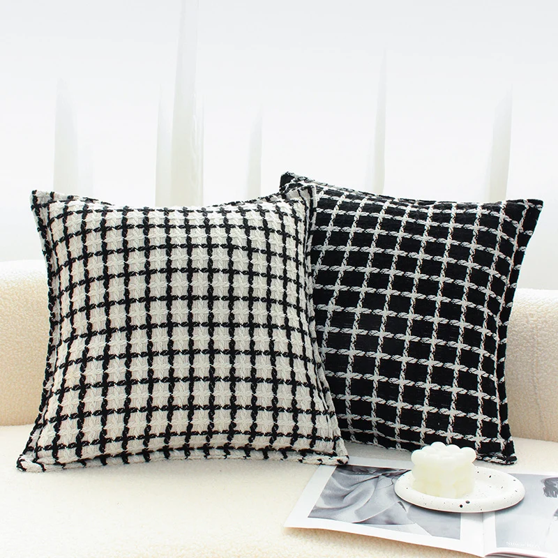 Square decorative cushion cover with hand-tufted grid relief and bouclé structure Stornfield