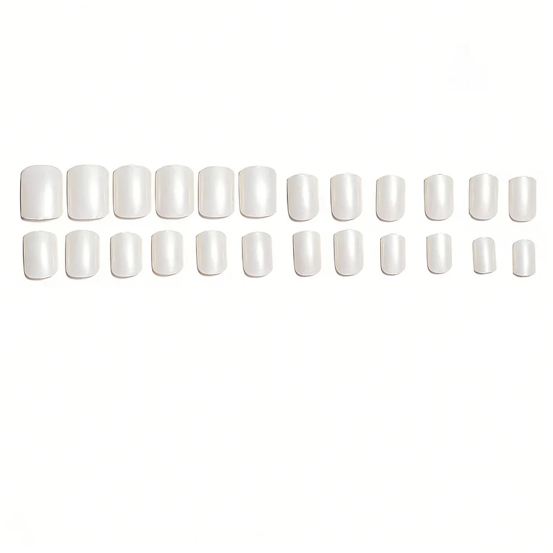 Glänzende Acryl-Nagelveränderungen Karnz