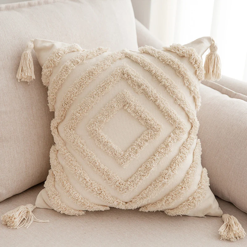 Square decorative pillow cover in Boho Chic with 3D diamond tufting, corner tassels and cotton-linen blend Stornfield