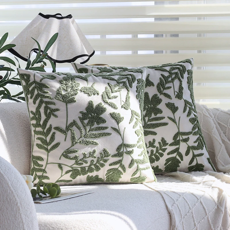 Square cushion cover with botanical tuft relief and fine piping Stornfield