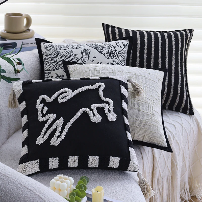 Square cushion cover in linen look with geometric relief, piping edge and concealed zipper Stornfield