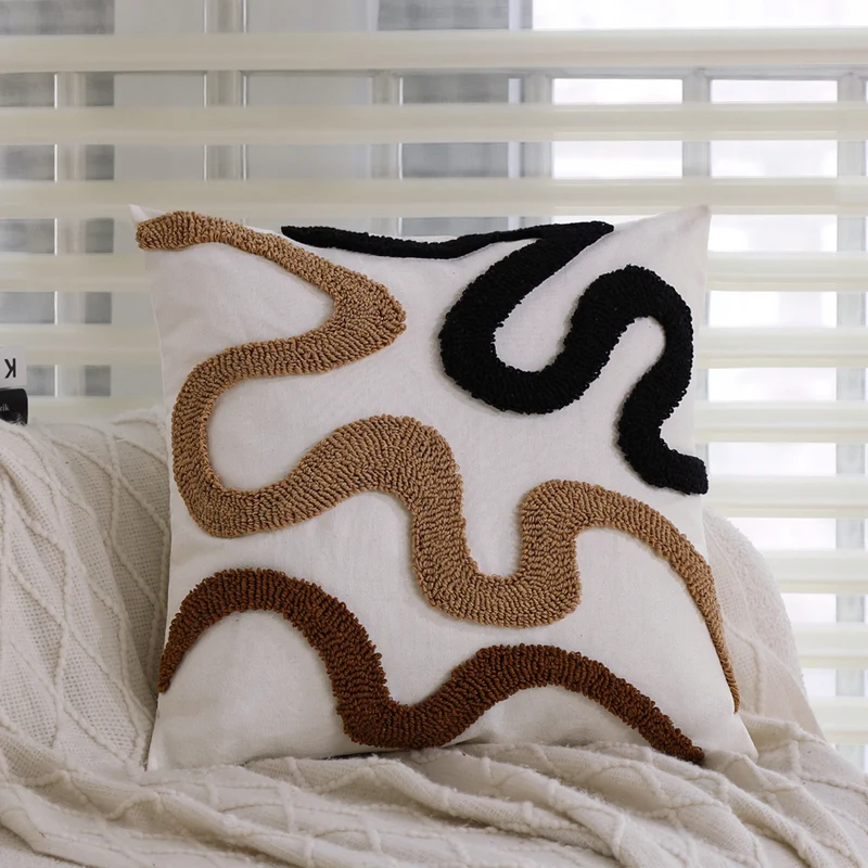 Square cushion cover Stornfield made of mottled tweed-boucle weaving with fine piping edge