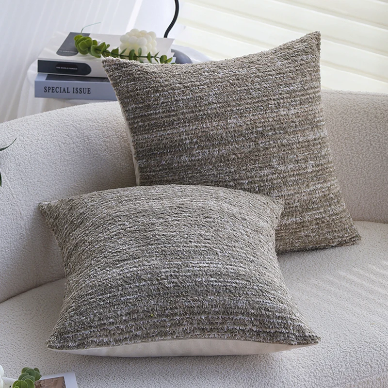 Square cushion cover made of soft chenille bouclé with ribbed texture Stornfield