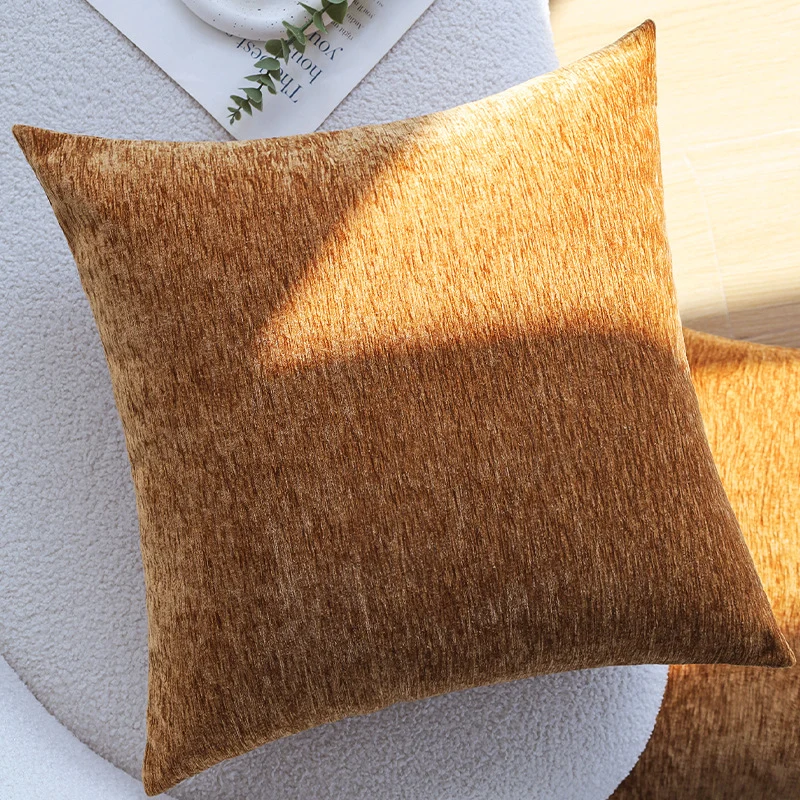 Square cushion cover made of soft chenille velvet with a mottled structure Stornfield