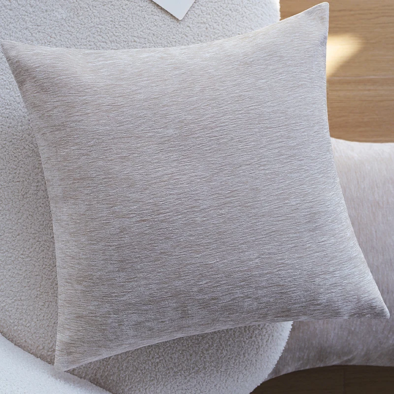 Square cushion cover made of soft chenille velvet with a mottled structure Stornfield