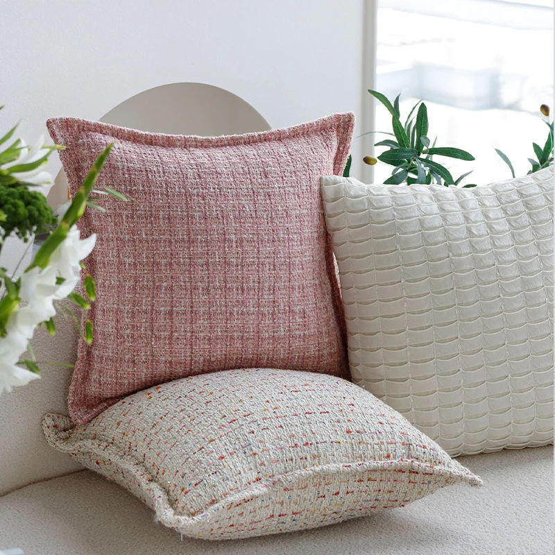 Square cushion cover made of mottled bouclé weave structure with decorative piped edge Stornfield