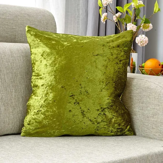 Square cushion cover made of crushed velvet with a soft texture and concealed zipper Stornfield