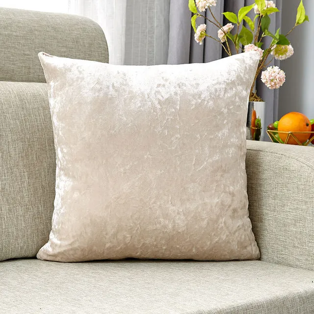 Square cushion cover made of crushed velvet with a soft texture and concealed zipper Stornfield