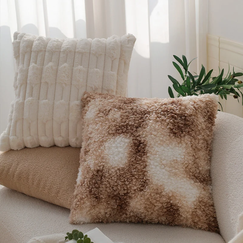 Square cushion cover made of extra-soft ribbed faux fur with Stornfield filling pillow