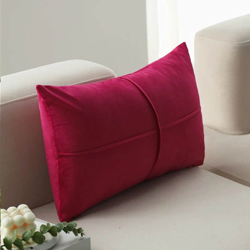 Square velvet cushion cover with fine cross seam and concealed zipper Stornfield