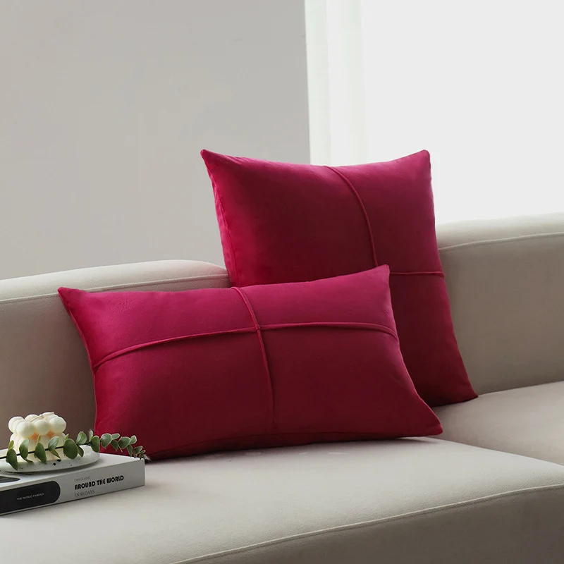 Square velvet cushion cover with fine cross seam and concealed zipper Stornfield