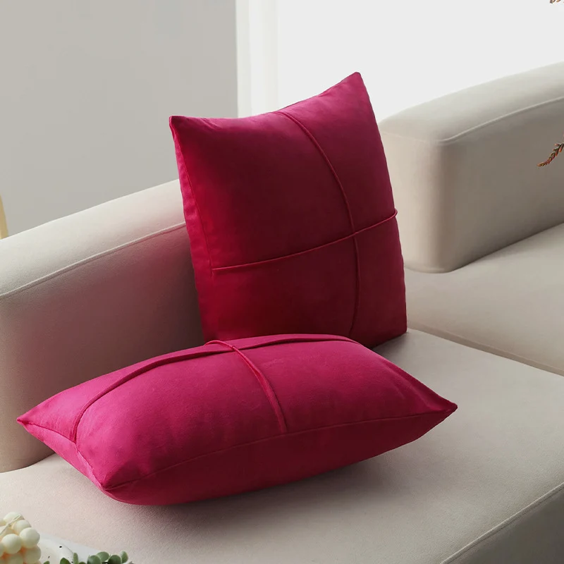 Square velvet cushion cover with fine cross seam and concealed zipper Stornfield