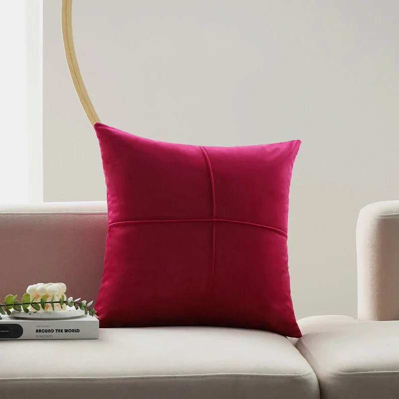Square velvet cushion cover with fine cross seam and concealed zipper Stornfield