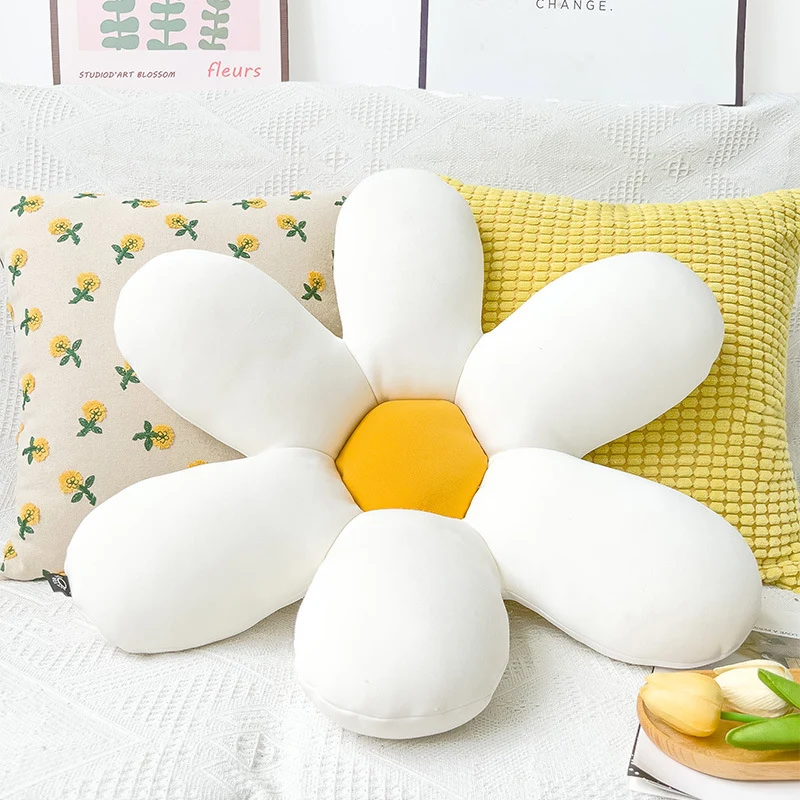 Square decorative cushion cover with hand-tufted flower tufting Stornfield