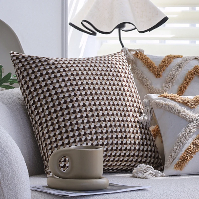 Square decorative cushion cover with hand-tufted diamond-loop relief, corner tassels, and cotton-linen mix Stornfield