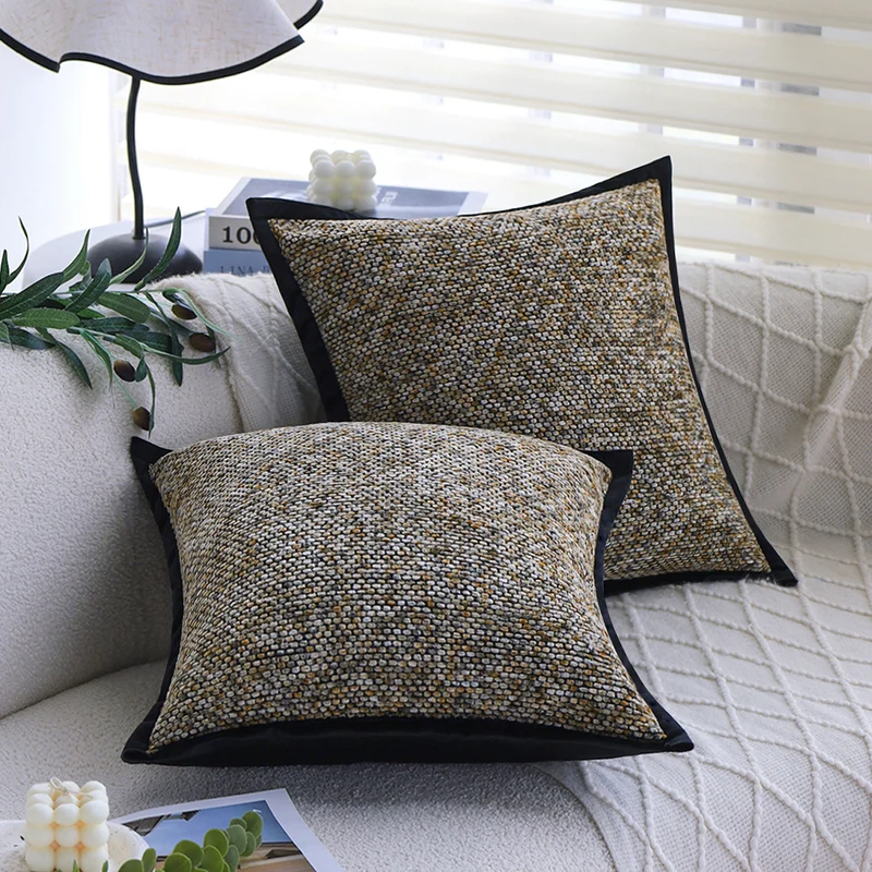 Square decorative cushion cover with粗糙 woven bouclé look and fine piping Stornfield