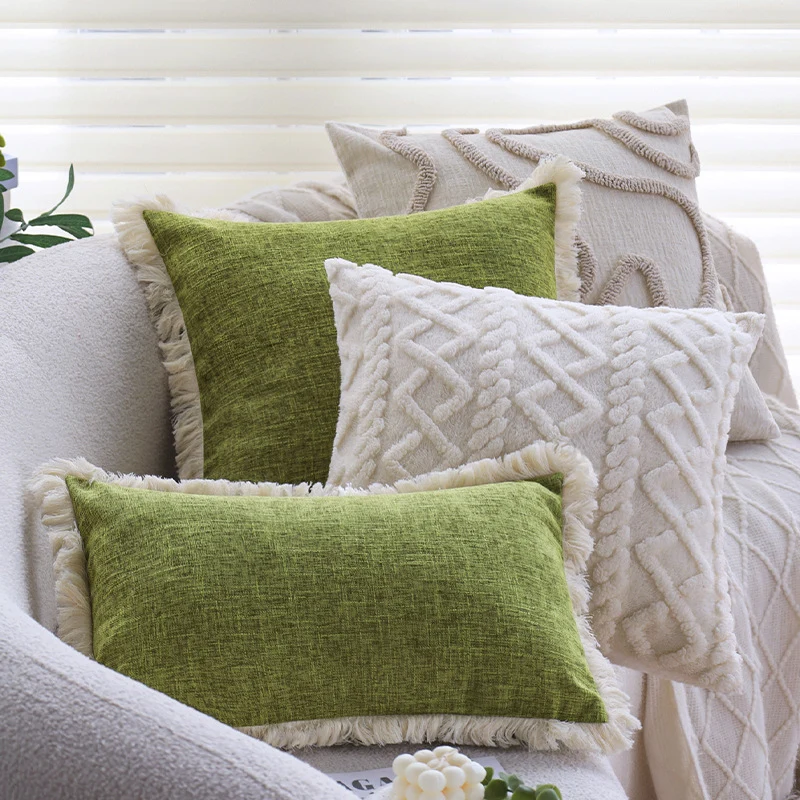Decorative sofa cushion with woven pompom square structure Stornfield