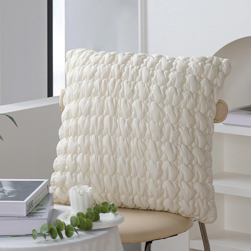 Decorative sofa cushion with woven pompom square structure Stornfield