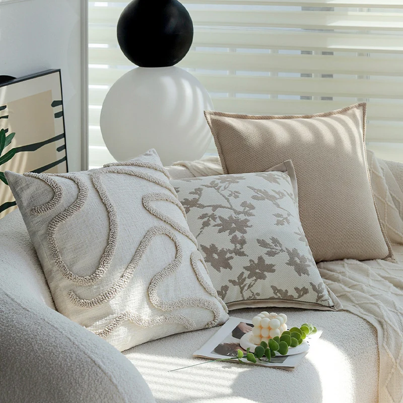 Decorative cushion cover with floral jacquard pattern and velvet trim Stornfield