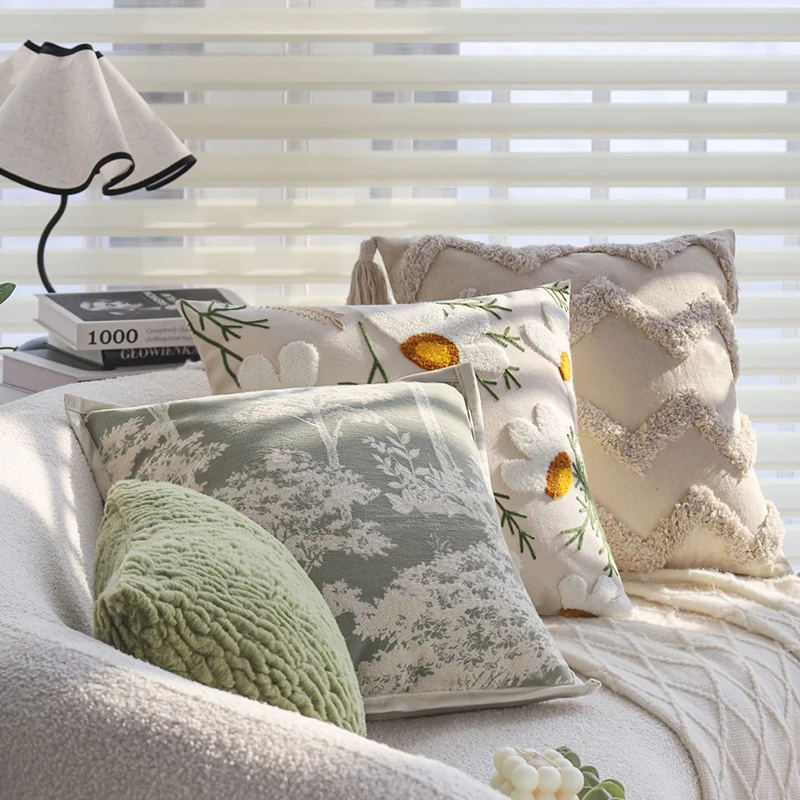 Decorative square cushion cover with zigzag tufting, tassels and cotton-linen mix Stornfield