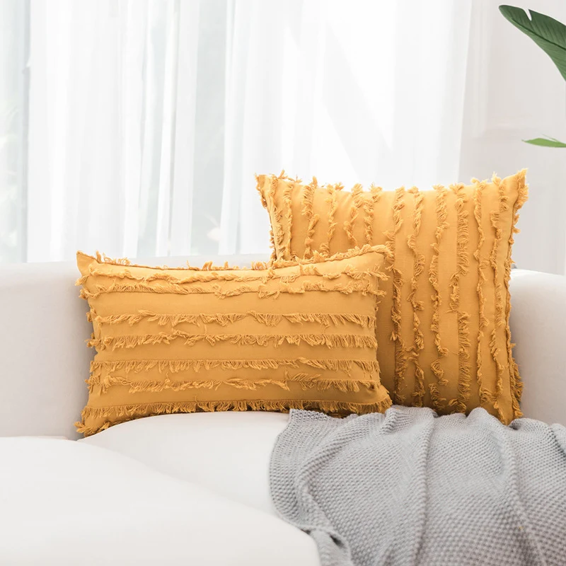 Decorative cushion cover with frayed stripe relief made of cotton blend and concealed zipper Stornfield