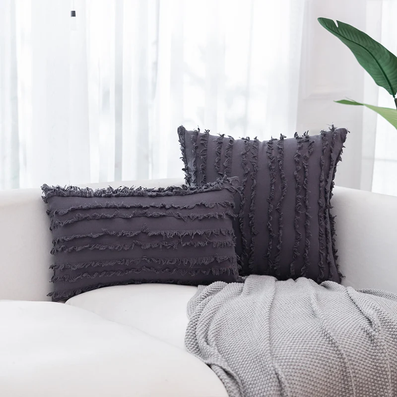 Decorative cushion cover with frayed stripe relief made of cotton blend and concealed zipper Stornfield