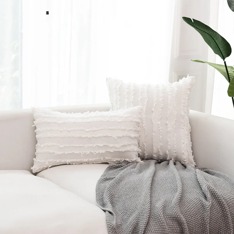 Decorative cushion cover with frayed stripe relief made of cotton blend and concealed zipper Stornfield