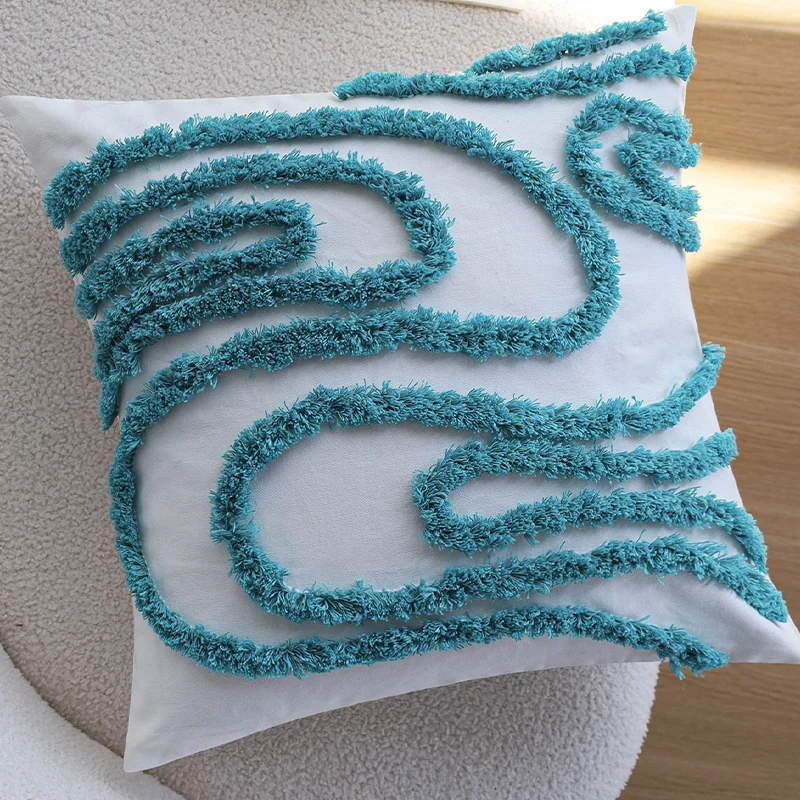Decorative cushion cover with fluffy tufted loops and concealed zipper Stornfield