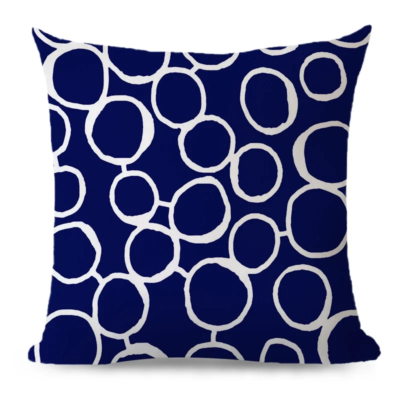 Decorative cushion cover with chevron zigzag pattern and concealed zipper Stornfield
