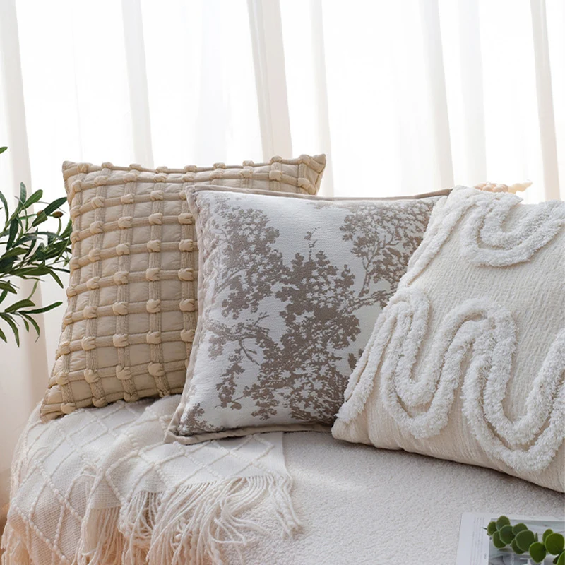 Decorative jacquard pillowcase with tree motif and velvet piping Stornfield