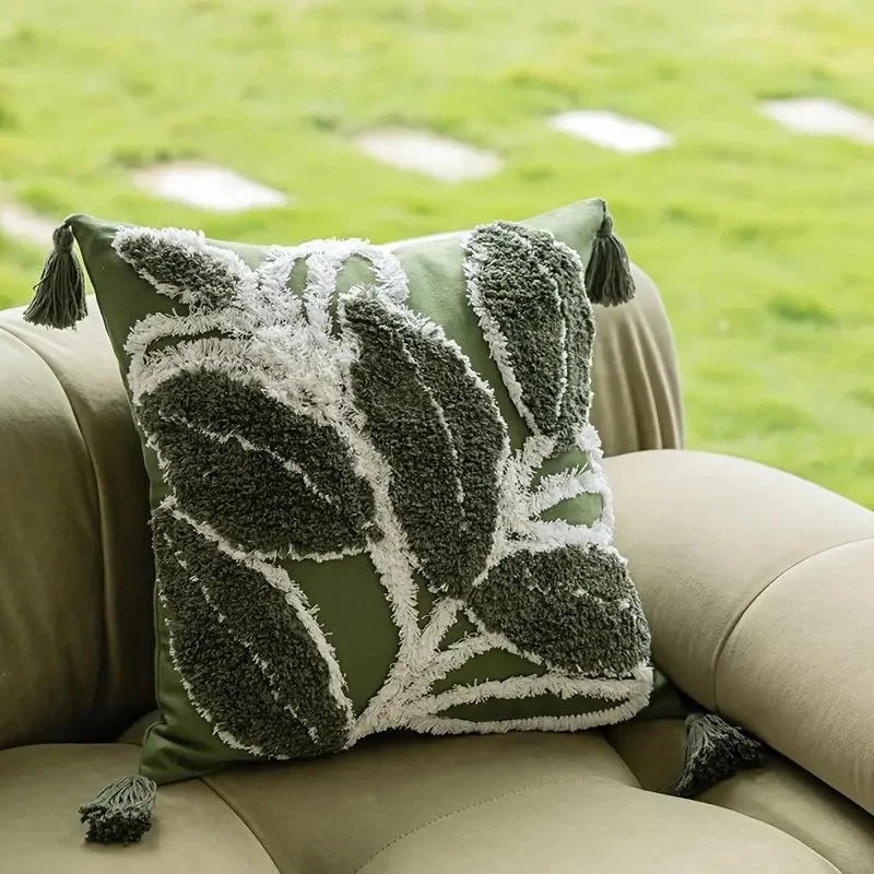 Decorative cushion made of cotton-linen with floral chenille tufting and concealed zipper Stornfield