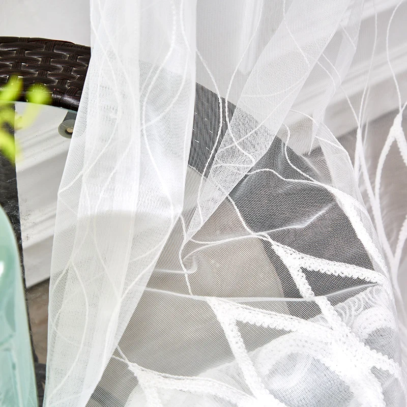 Transparent curtain scarf with embroidered lace border and light voile Stornfield