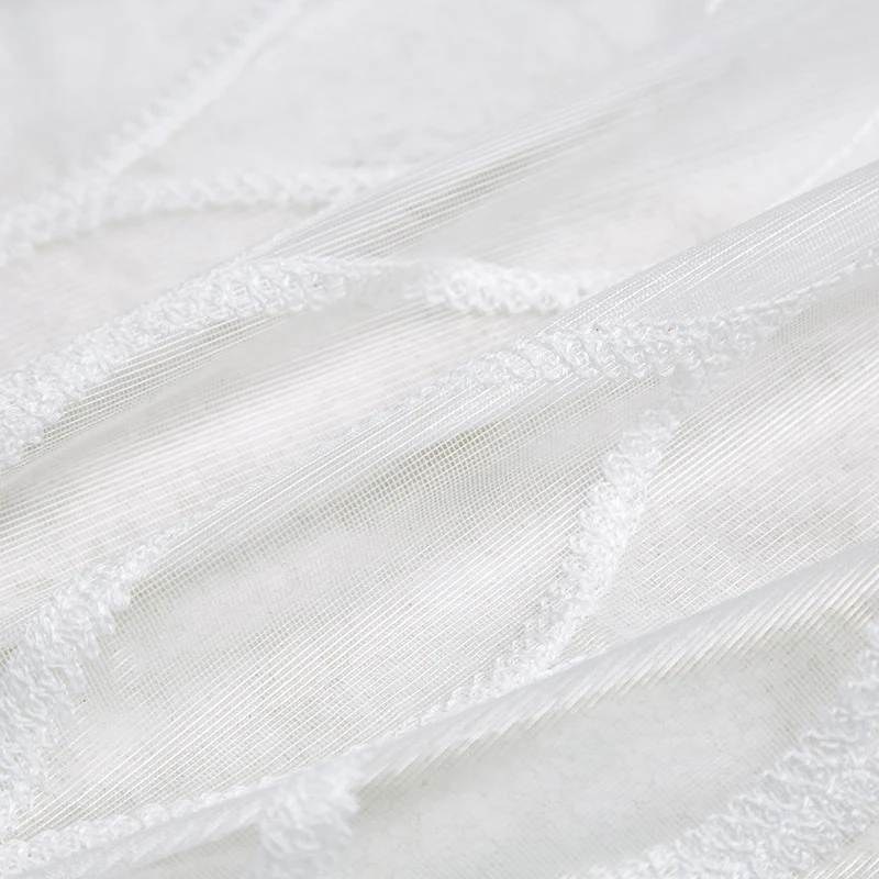 Transparent curtain scarf with embroidered lace border and light voile Stornfield