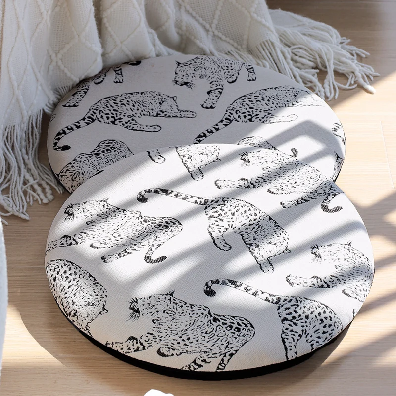 Round seat cushion with decorative animal print and non-slip underside Stornfield