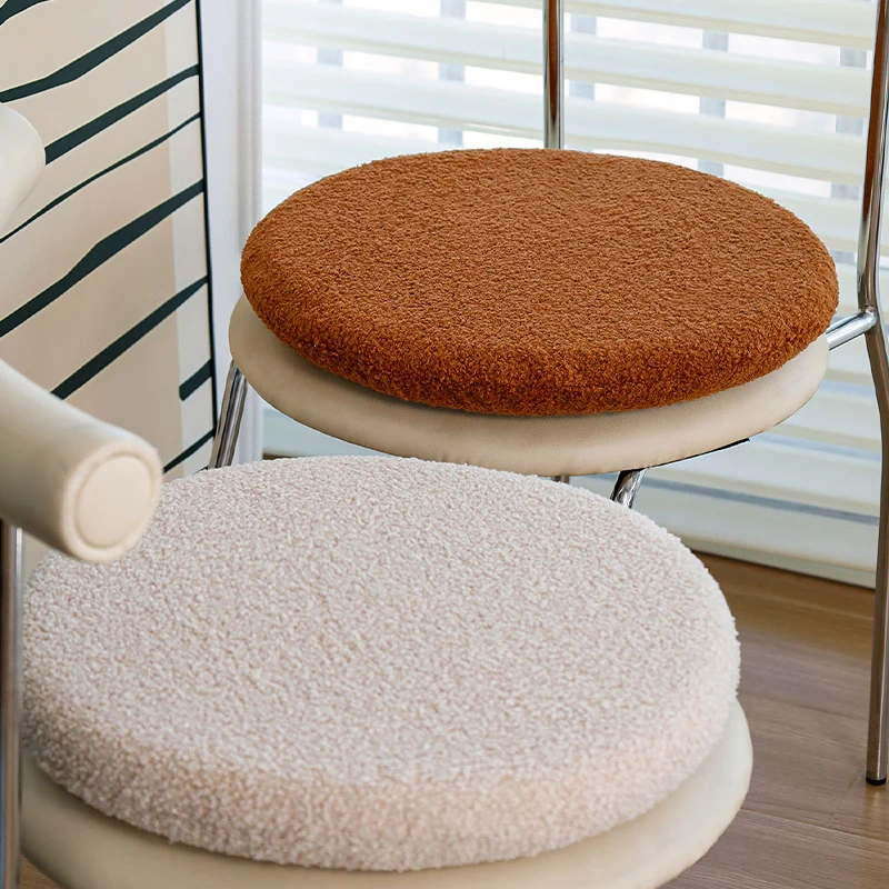 Round seat cushion made of teddy fleece with non-slip underside Stornfield