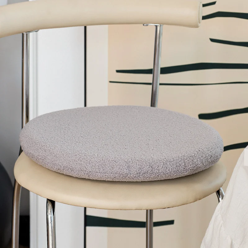 Round seat cushion made of teddy fleece with non-slip underside Stornfield