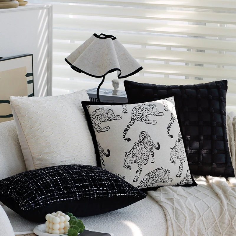Rectangular decorative cushion with bouclé tweed structure Stornfield